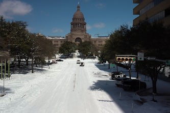 Texas' Capitol and its Congress Avenue entrance in Austin on Feb. 15. (Photo: Shutterstock)