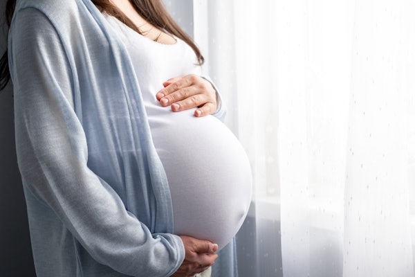 Arye Nehorai and alumnus Uri Goldsztejn developed a model using deep learning to predict preterm births as early as 31 weeks of pregnancy. (Credit: iStock photo)