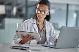 Washington University in St. Louis researchers from computer science, informatics and medicine have developed the first end-to-end deep learning framework to predict physician burnout from automatically generated electronic health record activity logs. (iStock photo)